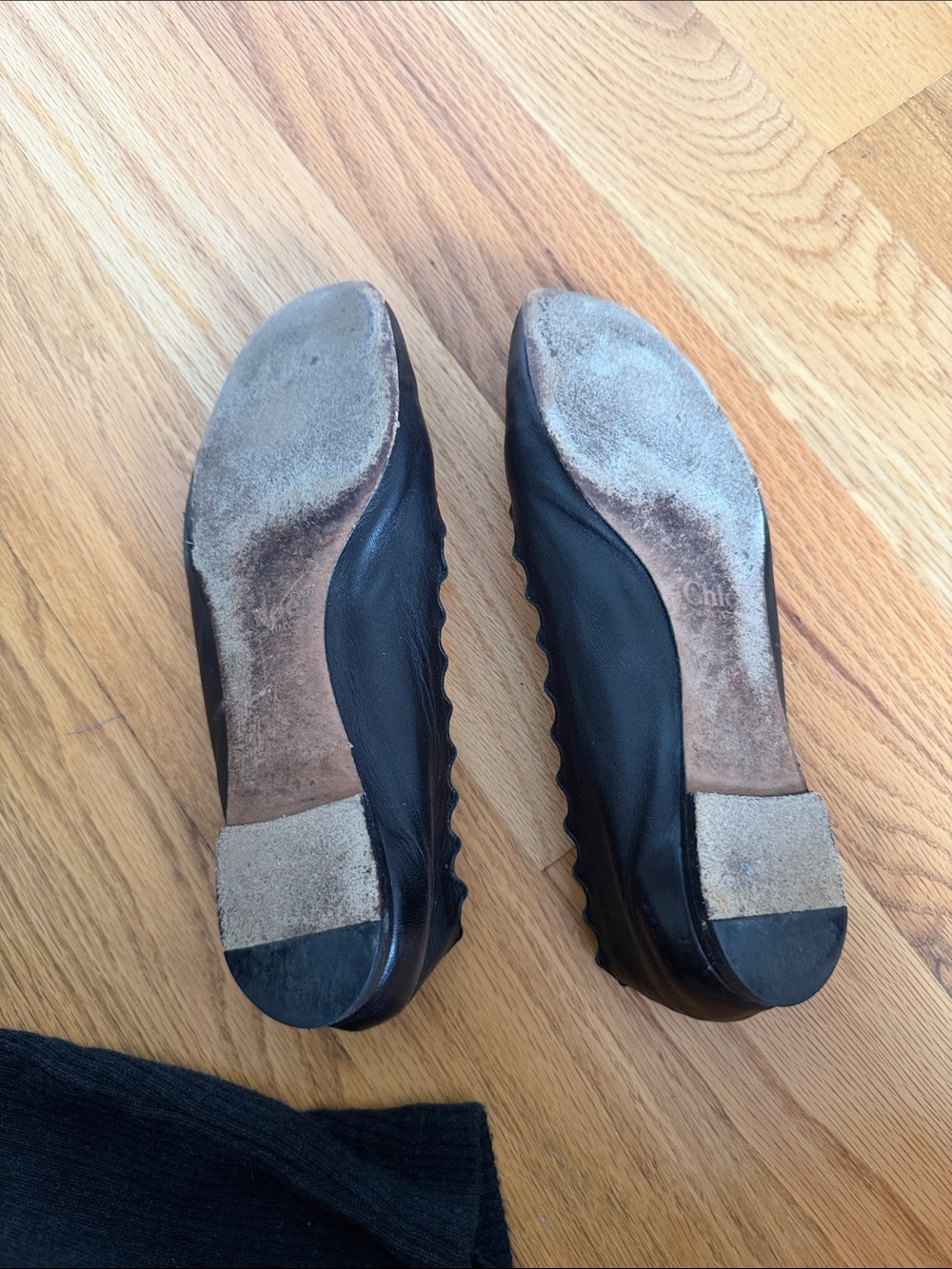 Chloe Black Scalloped Leather Ballet Flats - Picture 2 of 2